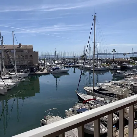 : 4 Pers Marina Climatise Avec Garage - Fr-1-335-162 Hyeres